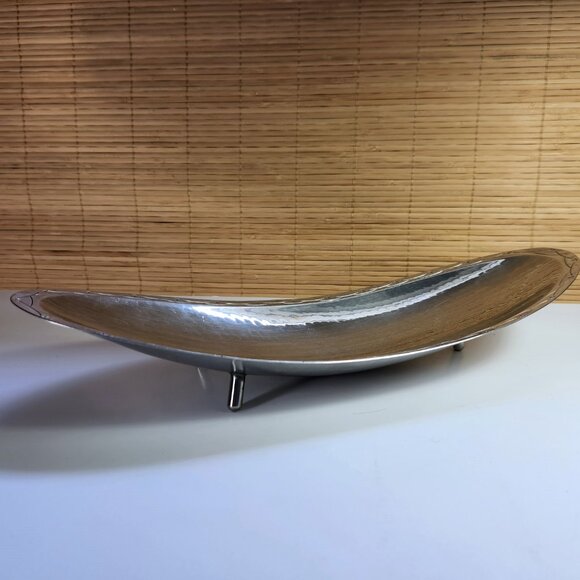 Borrowdale Stainless Steel MCM Style Tray Hand Hammered 14" Length Vintage - Picture 15 of 15